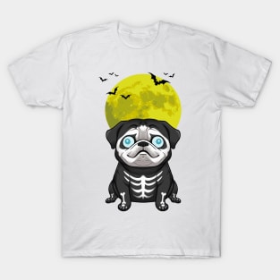 Pug's Haunting Howl: Halloween Moonlit Delight T-Shirt